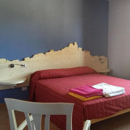 Testa Di Lepre Sleeps 3 Air Con