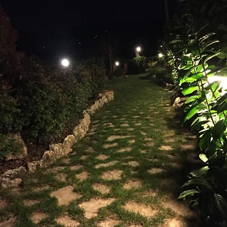 Villa Testa Di Lepre Sleeps 3 Air Con Monte Campano