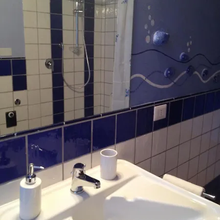 Testa Di Lepre Sleeps 3 Air Con Villa